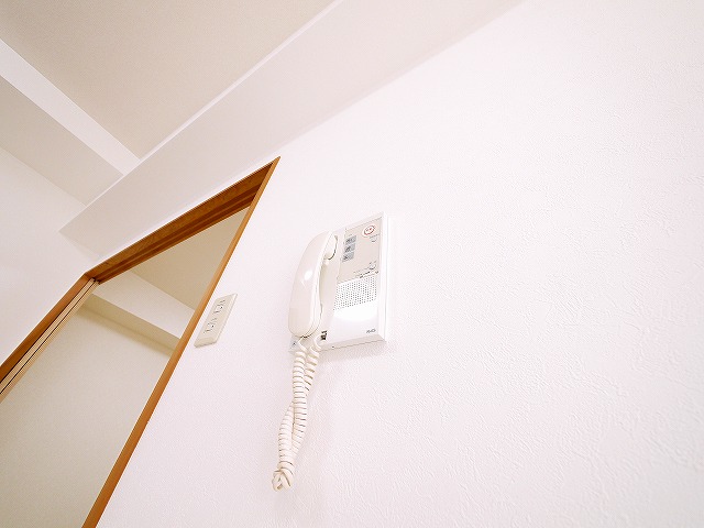 セキュリティ　モニターホン付き