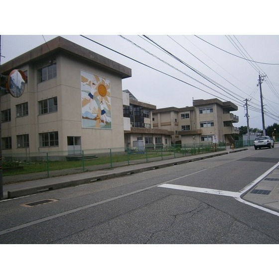 小学校　広田小学校（小学校）まで400m