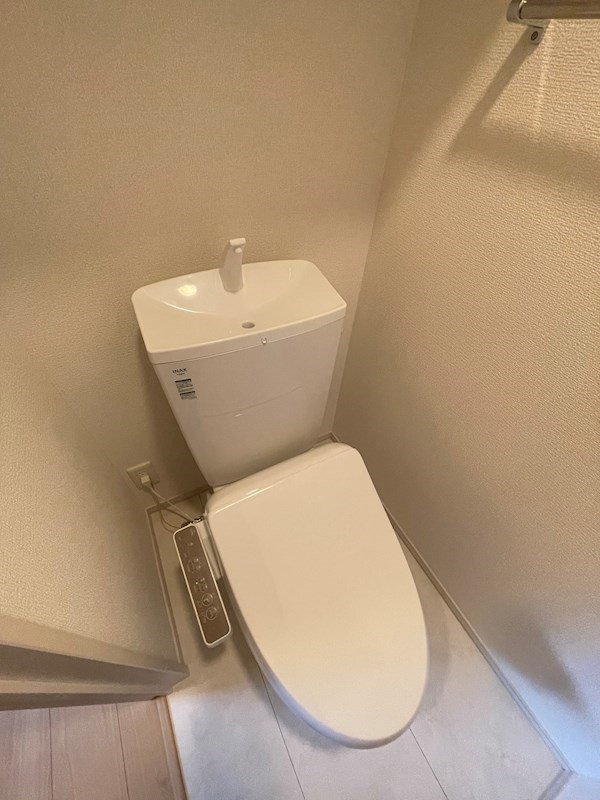 トイレ　別号室写真使用