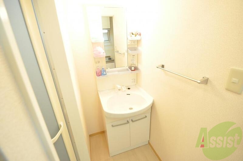 洗面設備　あなたの一日はこのオシャレな空間からはじまります。