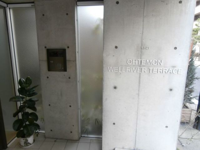 エントランス　オートロック