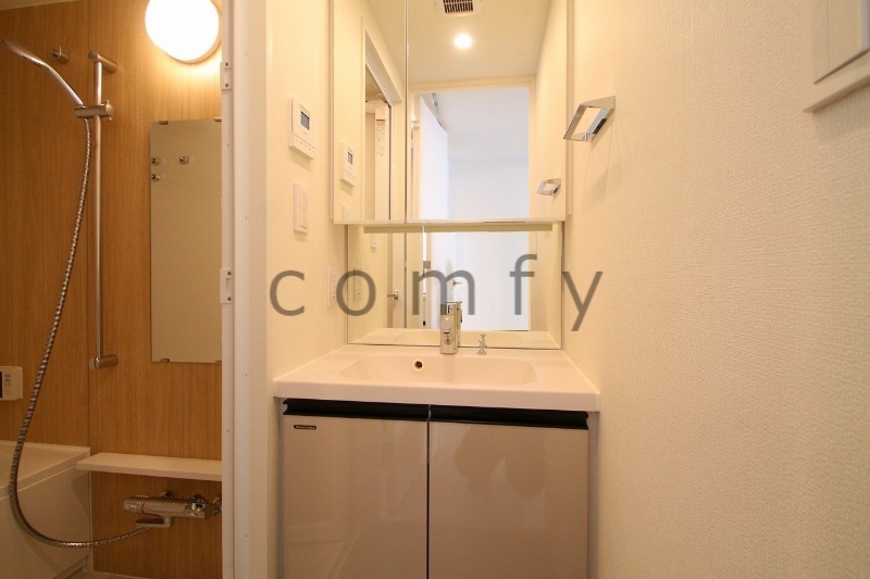 洗面設備　独立洗面台