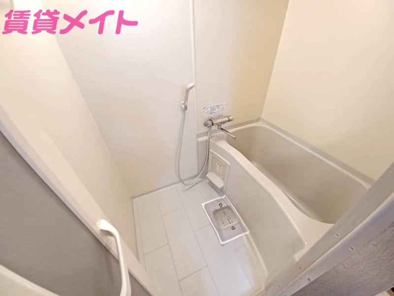 バス・シャワールーム　同型参考写真