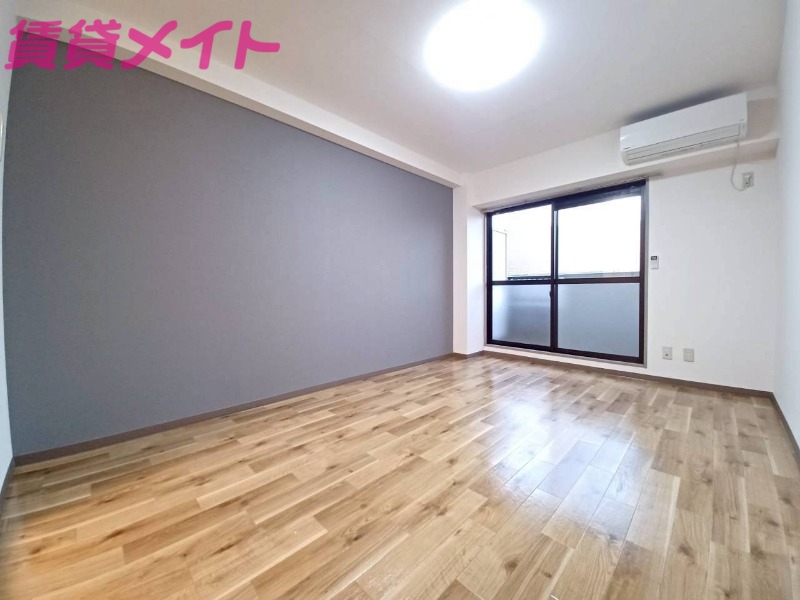 居室・リビング　同型参考写真