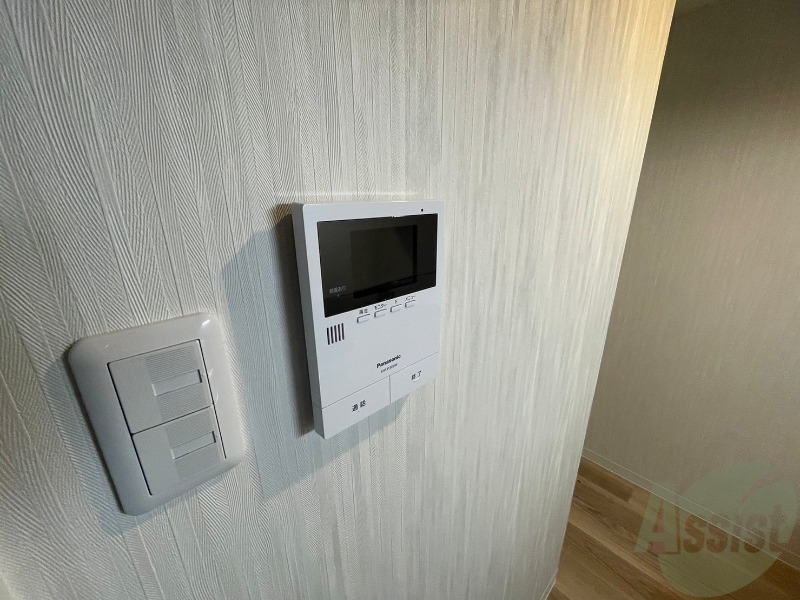 セキュリティ　ＴＶモニター付インターホンです。来客者の顔が見えるので安心！