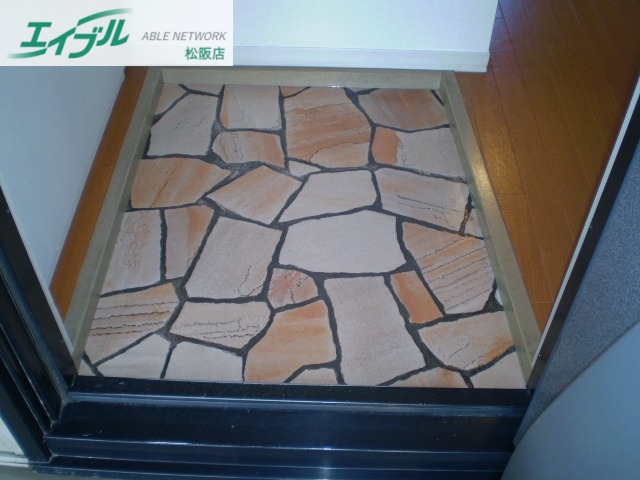 玄関　同型参考写真