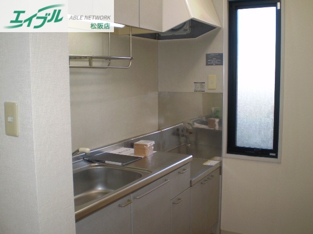 キッチン　同型参考写真