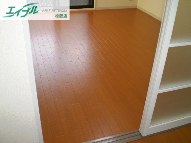 居室・リビング　同型参考写真