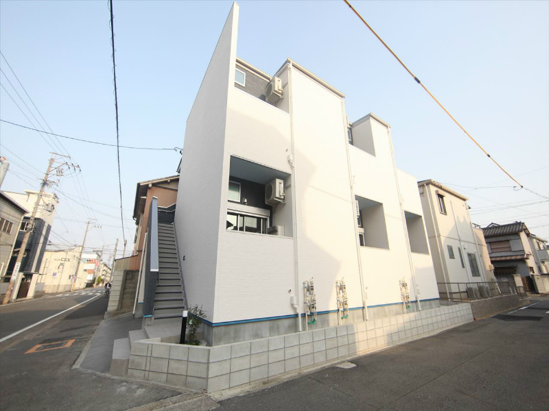 建物外観　外観　デザイナーズ　光インターネット無料