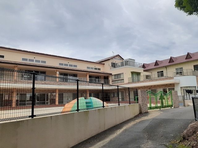 幼稚園・保育園　白百合幼稚園（幼稚園・保育園）まで260m