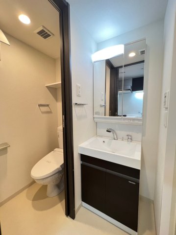 洗面設備　広い洗面スペース