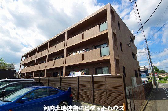 建物外観　エフ　プラッツ