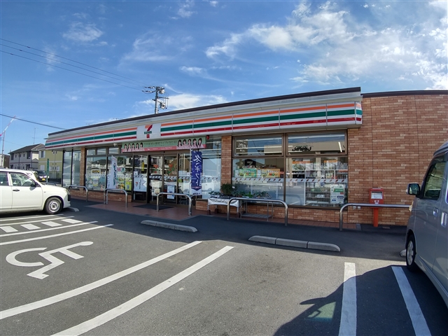 コンビニ　セブンイレブン加須南町店（コンビニ）まで600m