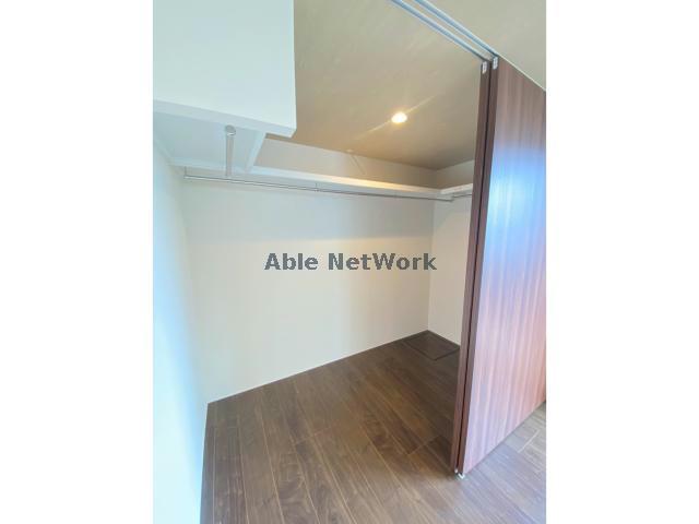 収納　ウォークインクローゼット