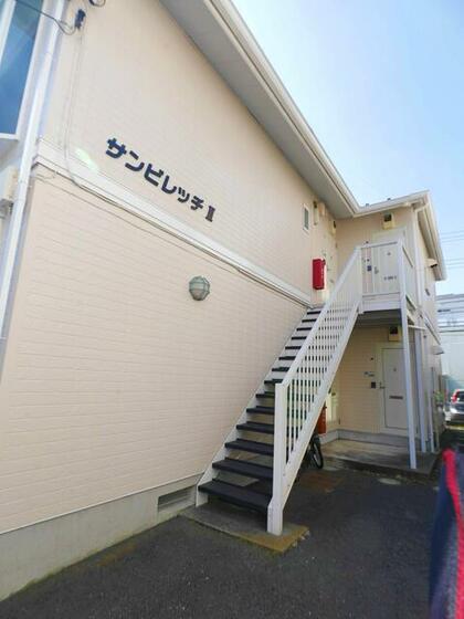 エントランス　日当たり良好