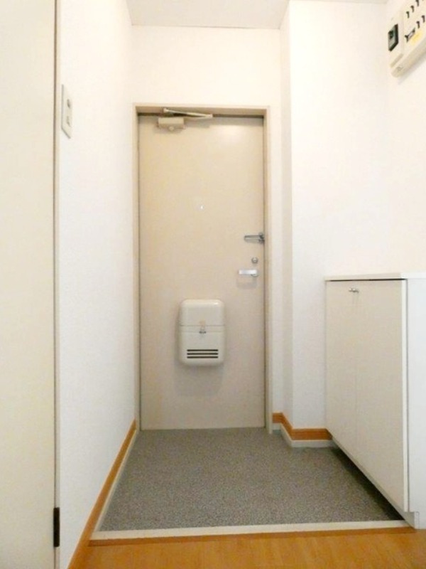 玄関　図面と現状に相違がある場合には現状を優先