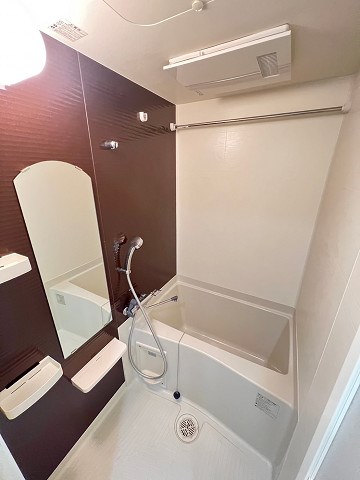 バス・シャワールーム　お風呂です
