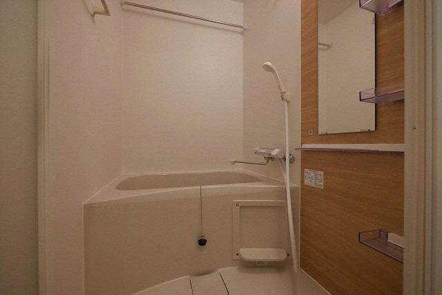 バス・シャワールーム　お風呂で日々の疲れを落としましょう