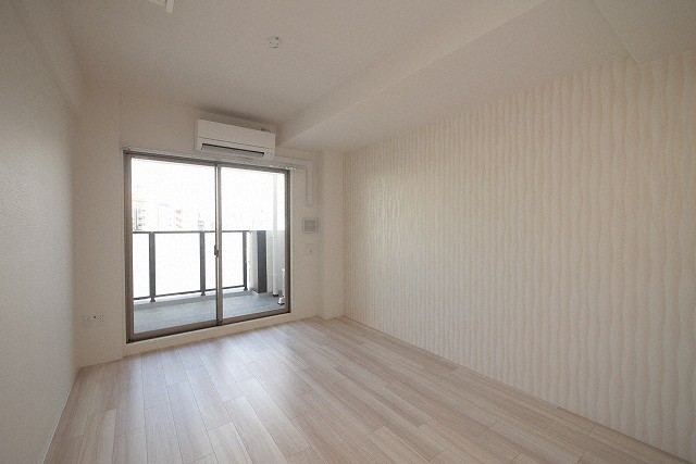 居室・リビング　こちらの居間で趣味の時間をお楽しみください