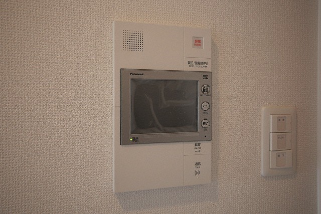 セキュリティ　モニター付きインターホンです