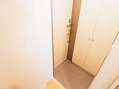 玄関　同一物件参照