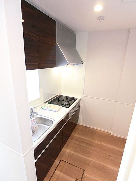 キッチン　（別タイプ参考写真）フルール滝野川　北区滝野川４