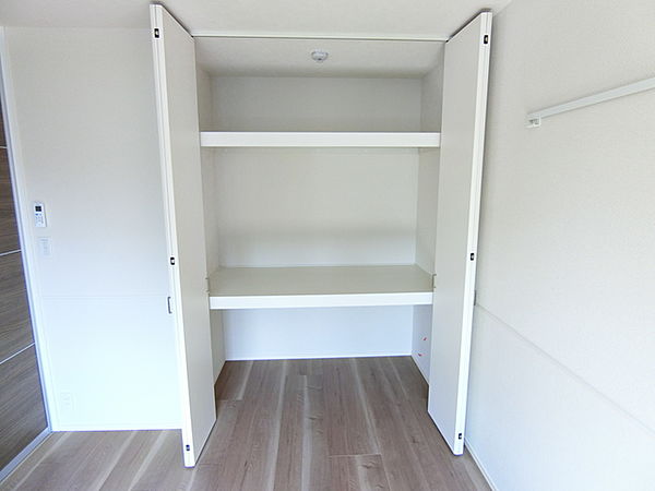 収納　（別タイプ参考写真）フルール滝野川　北区滝野川４