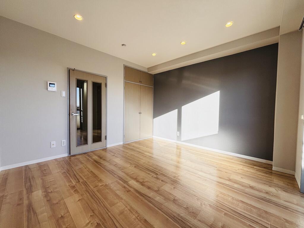 居室・リビング　リフォームにより色柄の変更する場合があります。