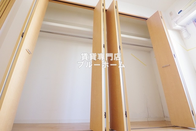収納　洋室一面収納！