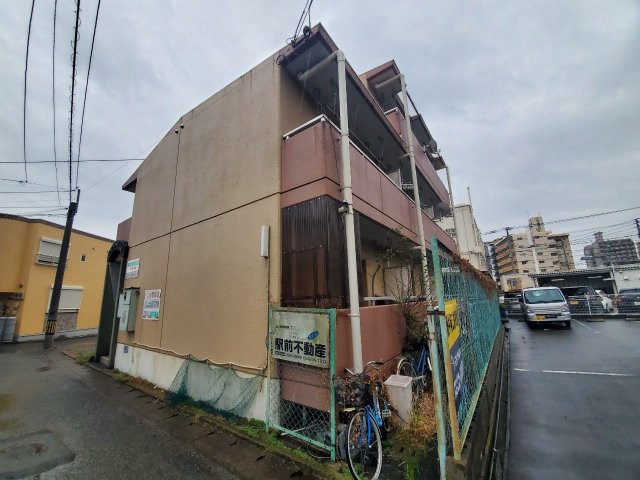 エントランス　清潔なエントランスです