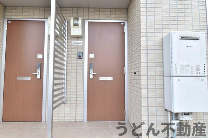 エントランス　うどん県のお部屋探しはうどん不動産へ うどんちゃんとLINE