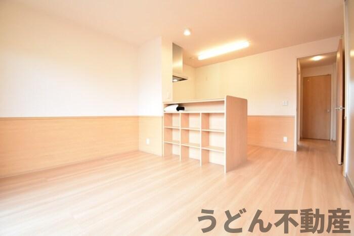 居室・リビング　うどん県のお部屋探しはうどん不動産へ うどんちゃんとLINE