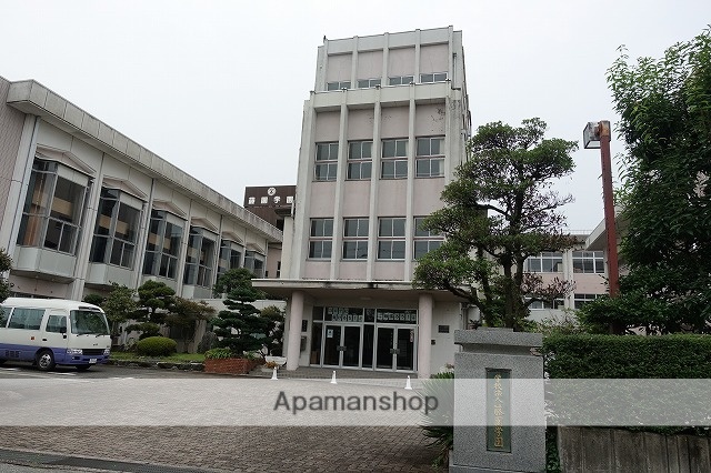 高校・高専　龍谷富山高等学校（高校・高専）まで662m