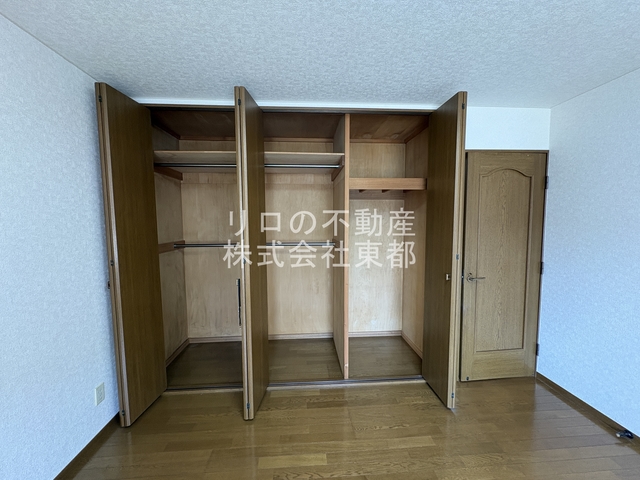 収納　パイプハンガー付き☆畳まず衣類を掛けることができます♪