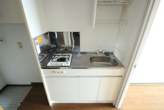 キッチン　※別部屋の写真です