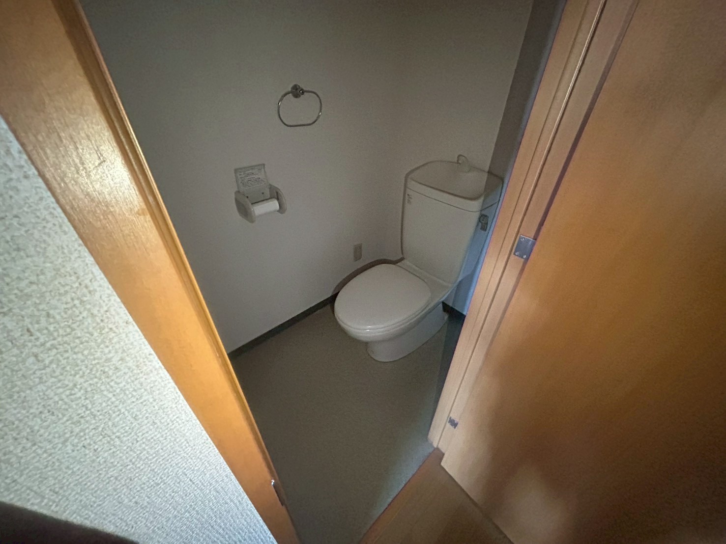 トイレ　同間取・別号室の参考写真です