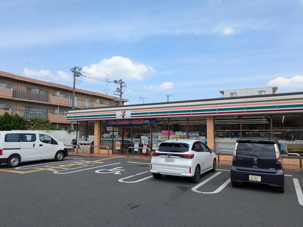 コンビニ　セブンイレブン川口芝西2丁目店（コンビニ）まで331m