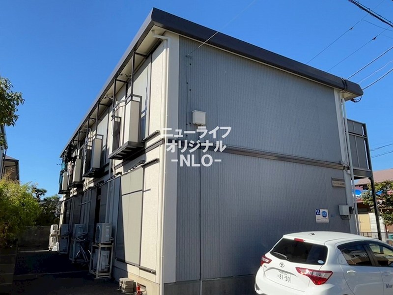 建物外観　建物は耐震耐火に優れたセキスイハイム施工で安心です。