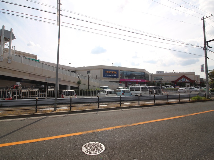 スーパー　関西スーパー（スーパー）まで565m
