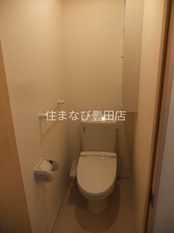 トイレ　同型タイプ