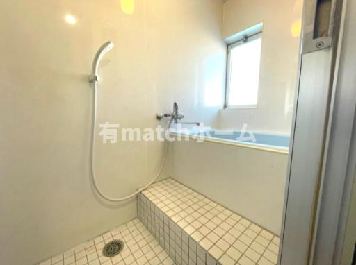 バス・シャワールーム　(参考)同マンション別間取り他部屋の写真