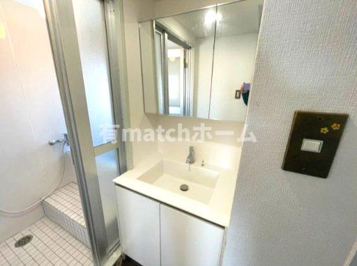 洗面設備　(参考)同マンション別間取り他部屋の写真