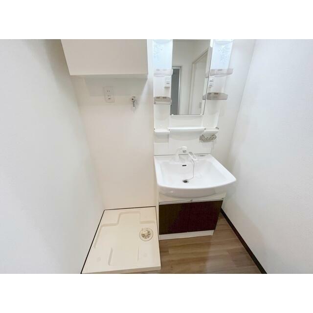 洗面設備　※同仕様写真含む