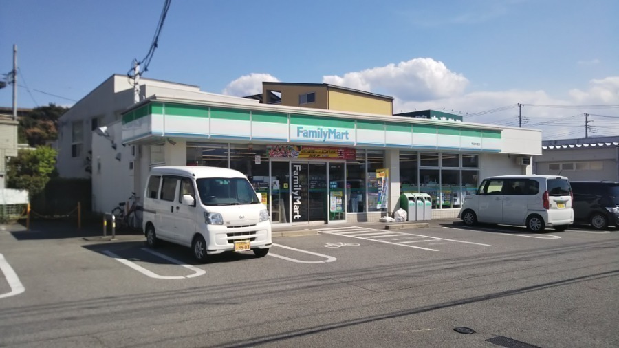 コンビニ　ファミリーマート甲府大里店（コンビニ）まで433m