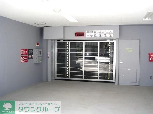 駐車場　駐車場