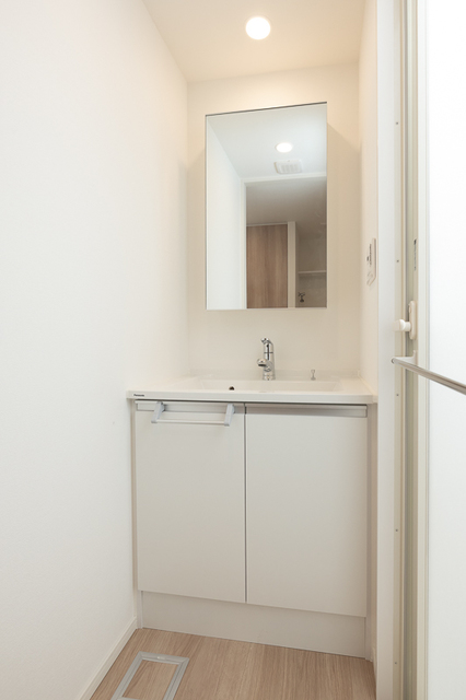 洗面設備　※写真は同タイプ住戸です。
