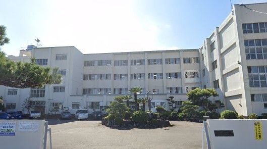 中学校　藤枝市立高洲中学校（中学校）まで631m