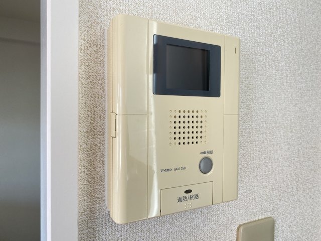 セキュリティ　モニター付きインターホン