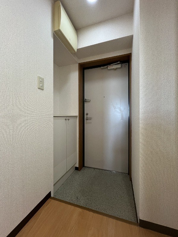 玄関　※参考写真