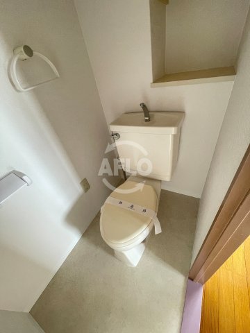 トイレ　カワデンセントリックハイツ　トイレ